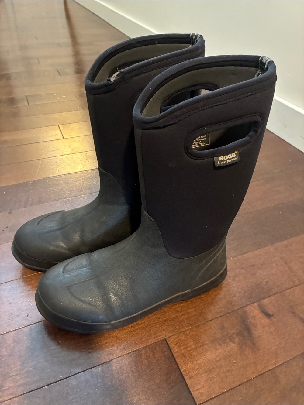 Bogs kids Black Tall Waterproof Rain and winter Boots